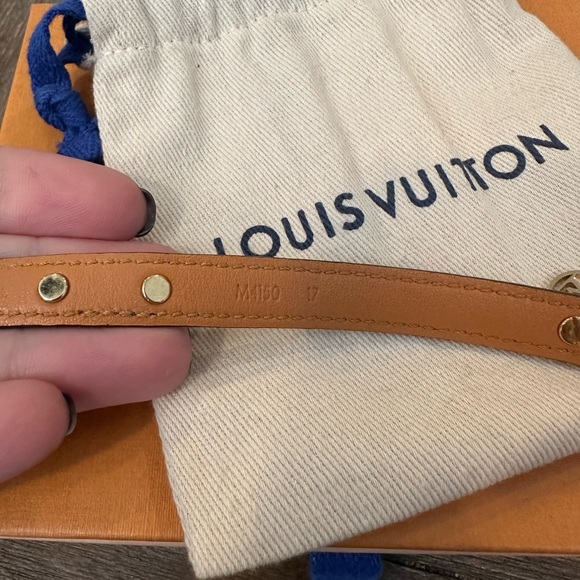 Louis Vuitton Leather Bracelet Logo Statement Piece - Picture 8 of 10